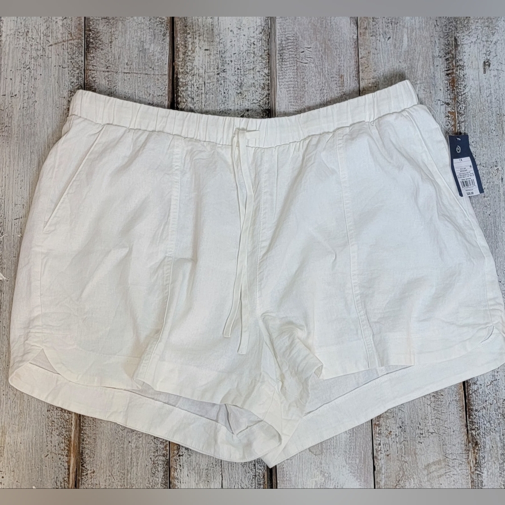 Universal Thread Women's High Waist Linen Blend Cream Shorts 1X